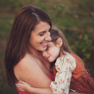 A candid shot of Jessica and her daughter.