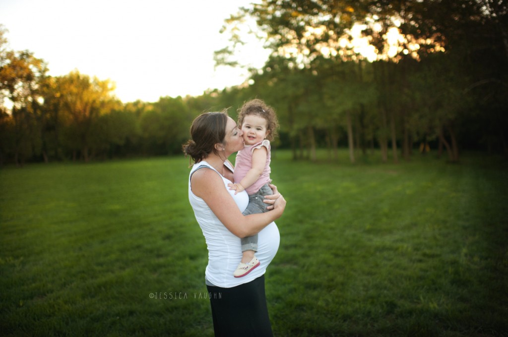 Maternity photograph by Jessica Vaughn Photography.