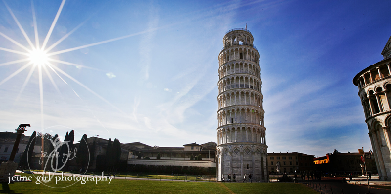 Portrait of tower with sun by Jeune Girl