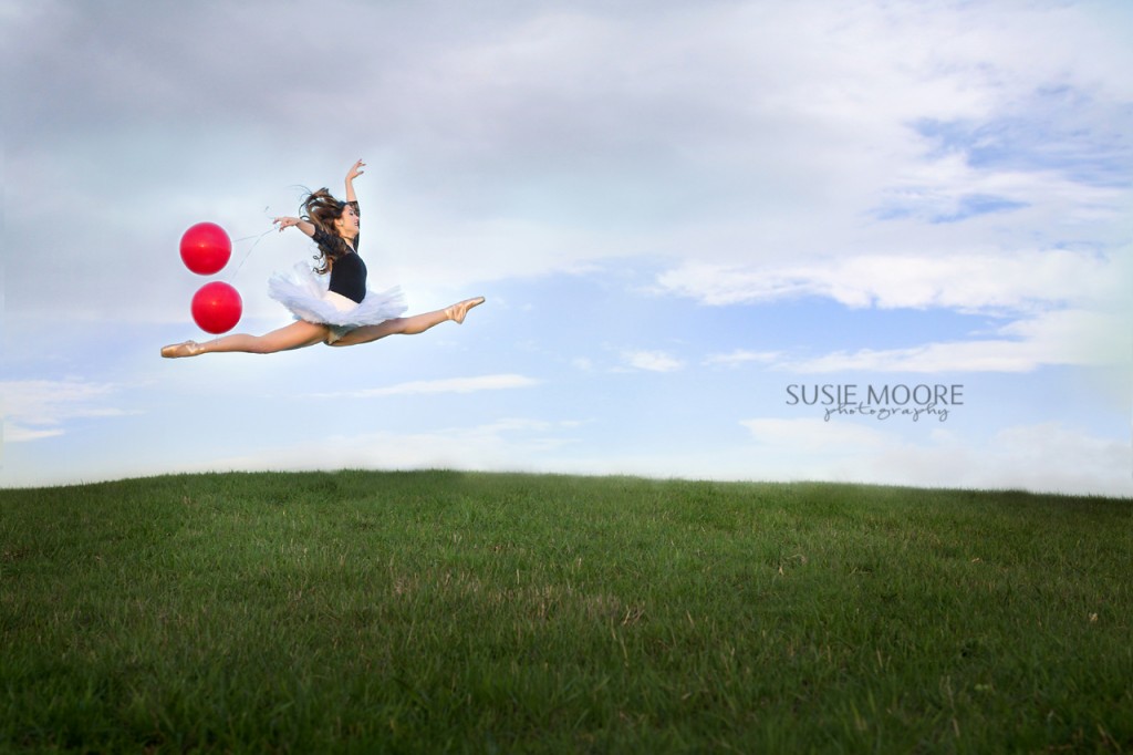 Portrait of Senior Ballet Dancer by Susie Moore Photographer