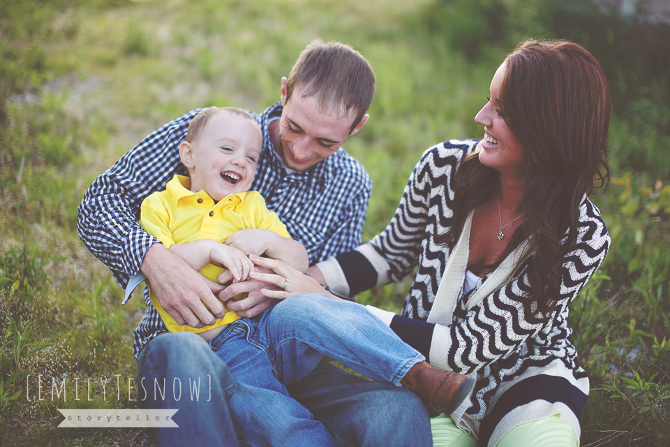 Lifestyle Portrait of a family outside by Emily Tesnow Photography