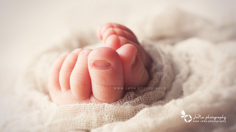 Vancouver-newborn-photographer-jana-photography-7