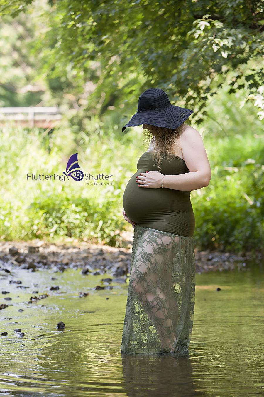 FlutteringShutter-LMaternity-BP4U