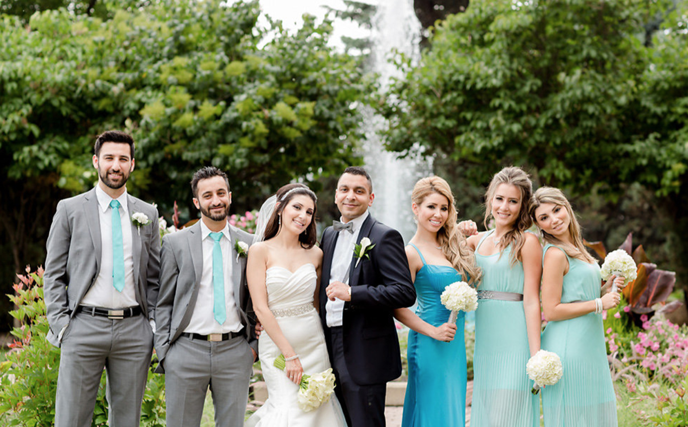 bridal party posing for beginners